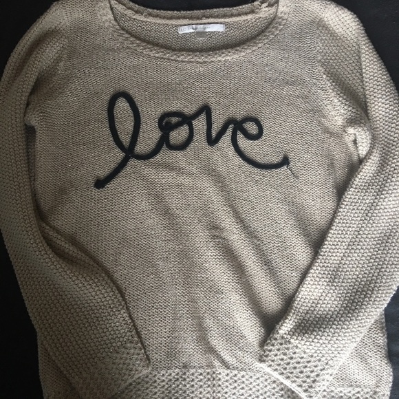 Sweater - Picture 1 of 2